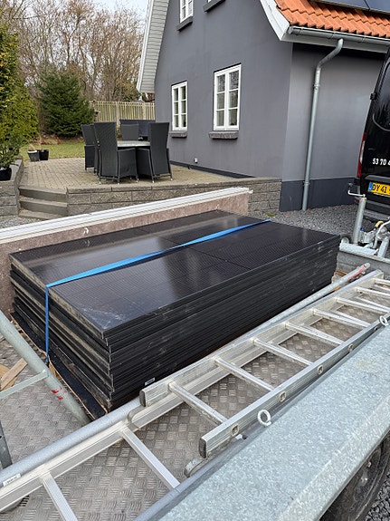 Product image 1 of 5