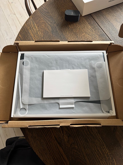 Product image 1 of 3