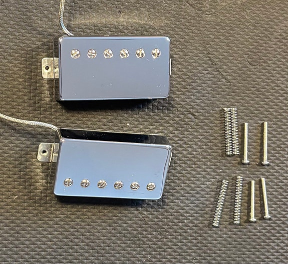 Product image 1 of 2