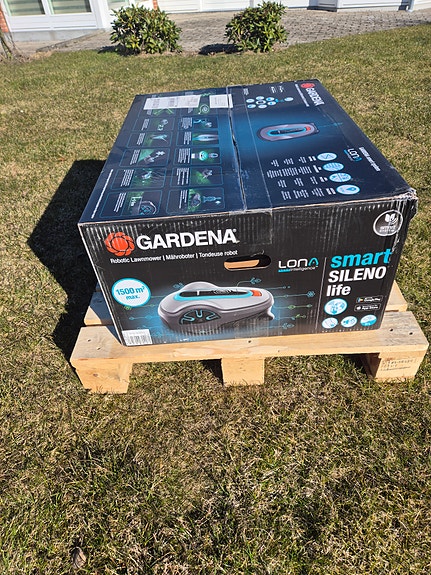 Product image 1 of 2