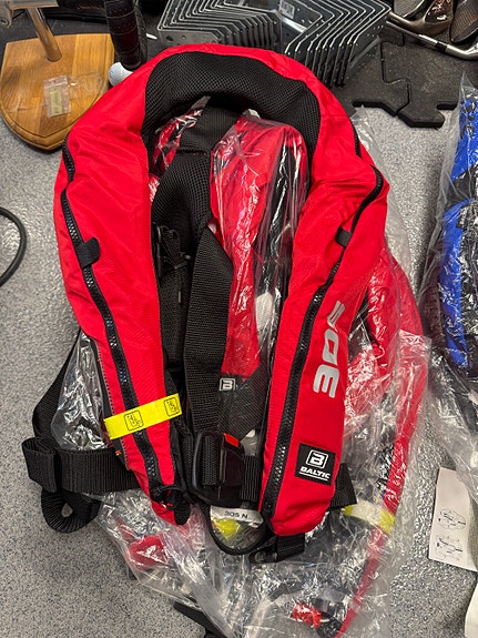 Product image 1 of 4