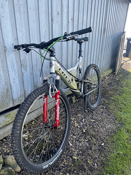 Product image 1 of 3