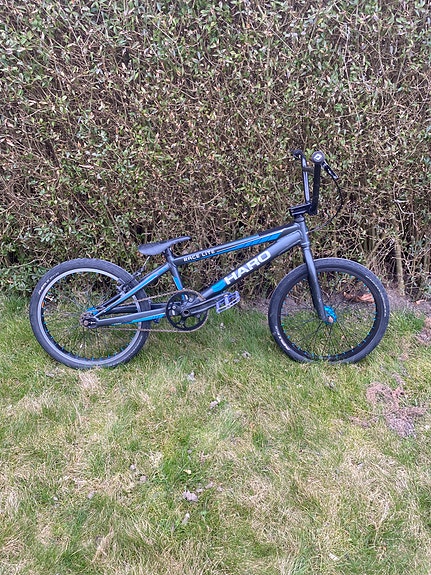 Product image 1 of 9