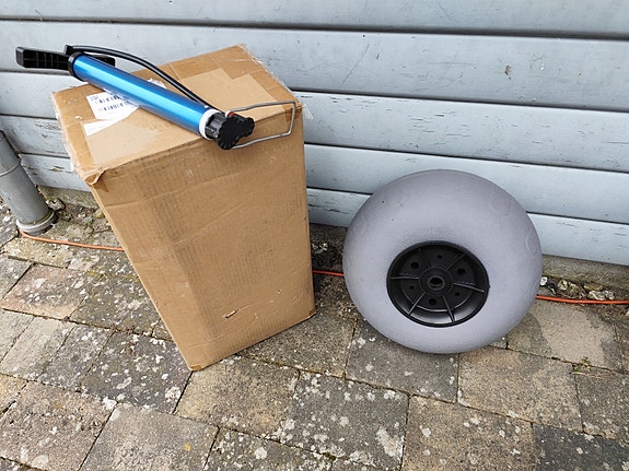 Product image 1 of 3