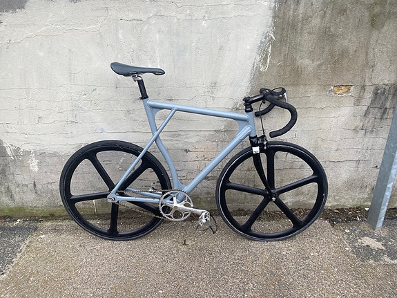 Product image 1 of 4