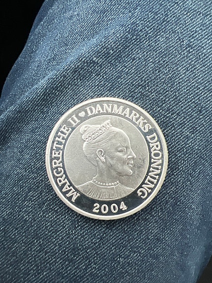 Product image 1 of 2