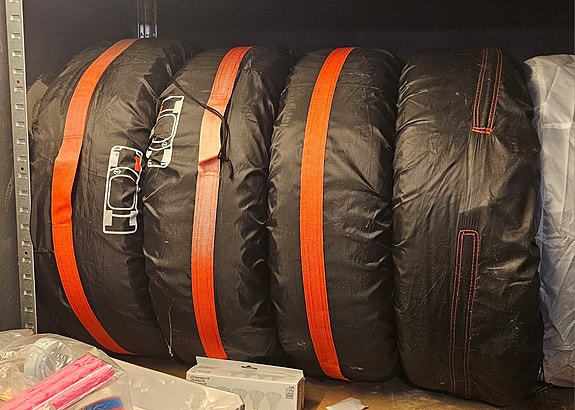 Product image 1 of 4