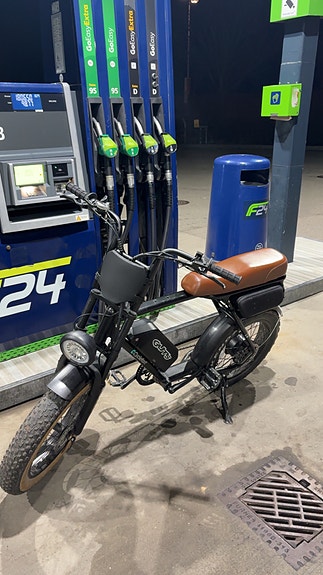 Product image 1 of 3