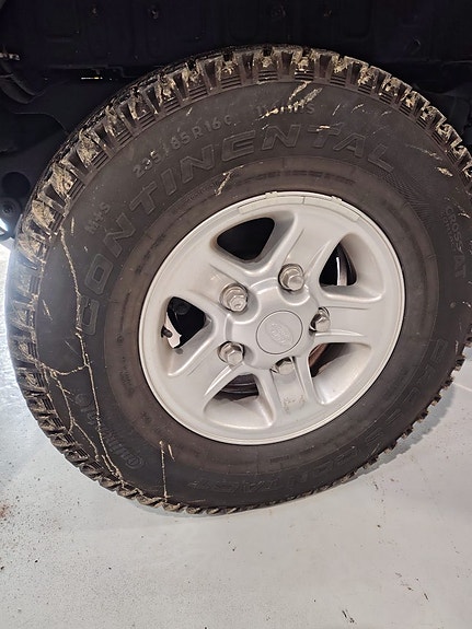 Product image 1 of 2