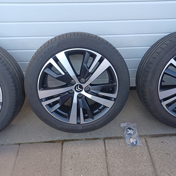 Product image 1 of 5