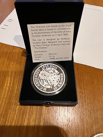 Product image 1 of 2