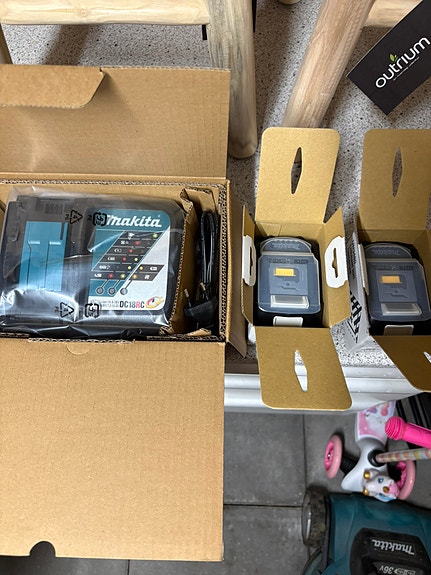 Product image 1 of 6