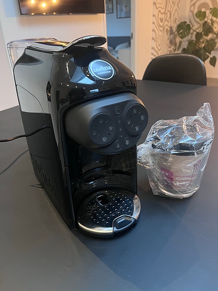 Product image 1 of 8