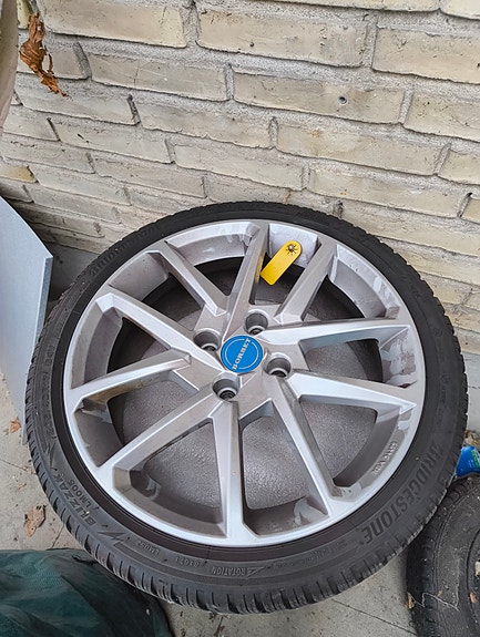 Product image 1 of 9