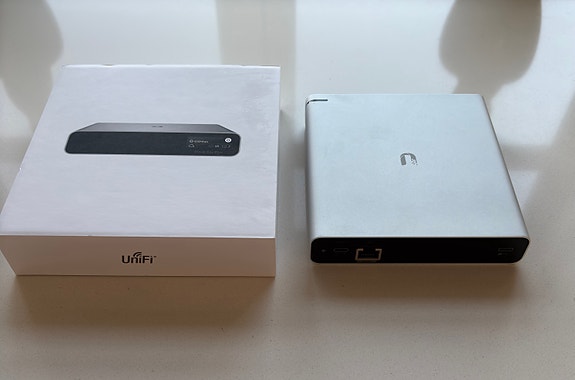 Product image 1 of 3