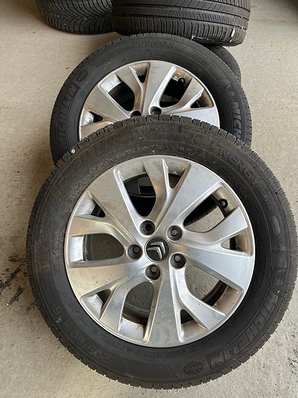 Product image 1 of 4