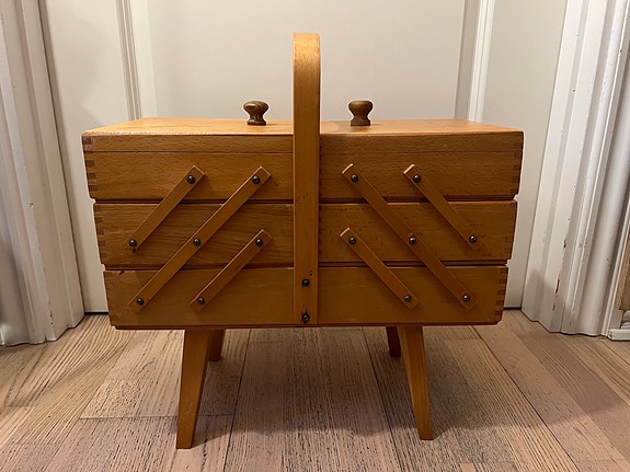 Product image 1 of 4