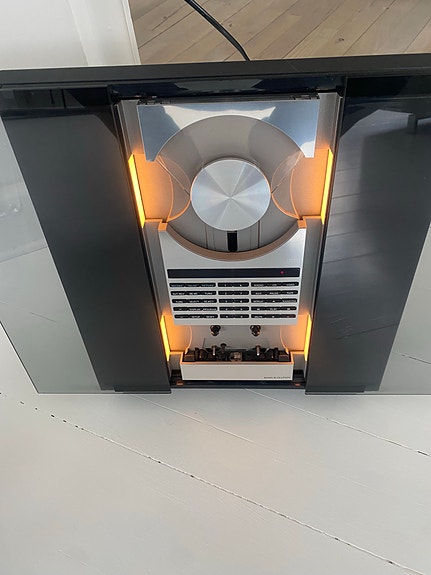 Product image 1 of 3