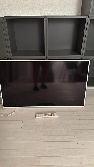 Product image 1 of 5