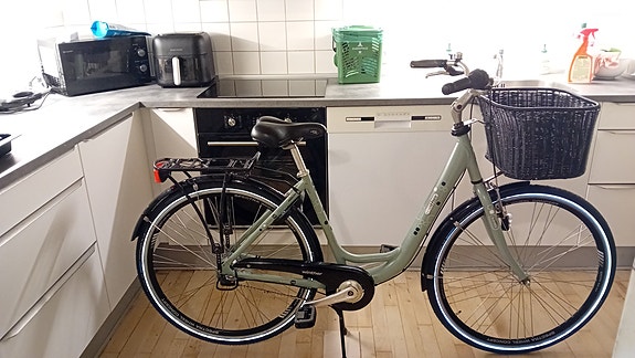 Product image 1 of 4