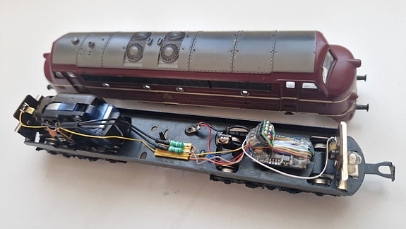 Product image 4 of 9