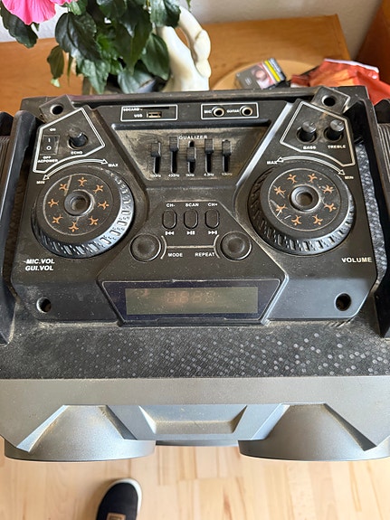 Product image 2 of 4