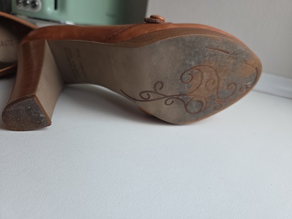 Product image 16 of 22