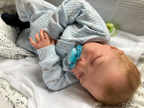 Product image 8 of 9