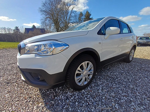 Suzuki S-Cross
