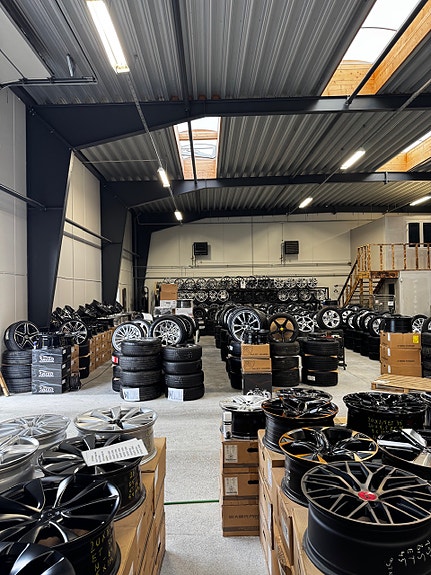 Product image 8 of 10