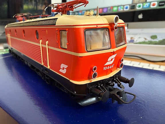 Product image 9 of 10