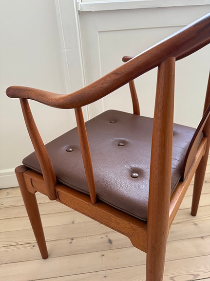 Product image 12 of 13