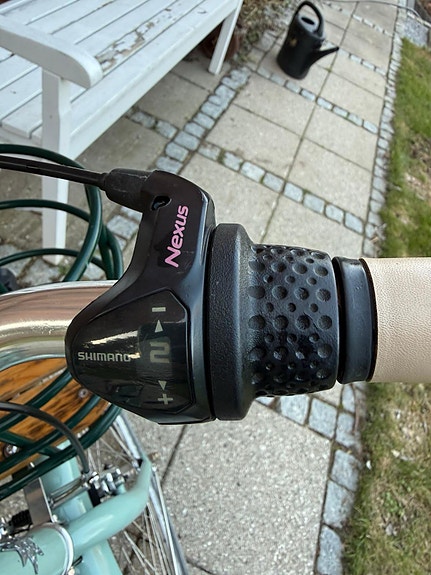 Product image 8 of 9