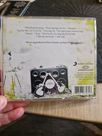 Product image 2 of 3