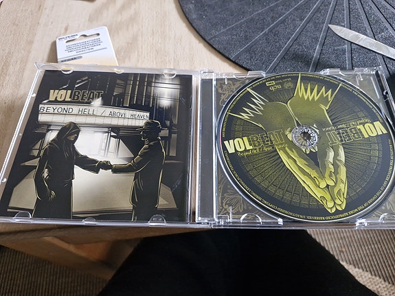 Product image 3 of 3