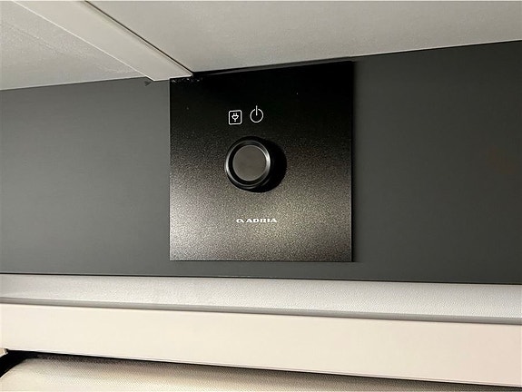 Product image 23 of 52