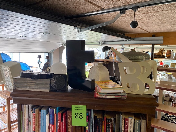 Product image 2 of 9