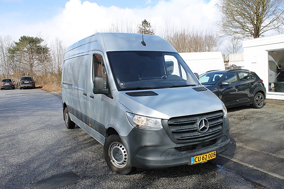 Mercedes Sprinter 214