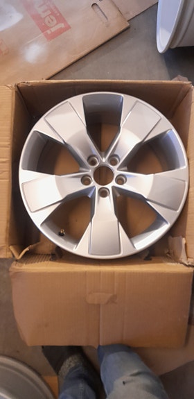 Product image 2 of 9