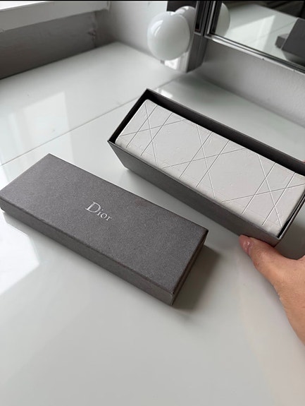 Product image 16 of 16