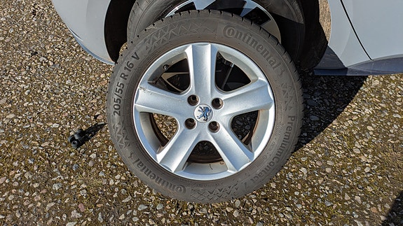 Product image 2 of 9