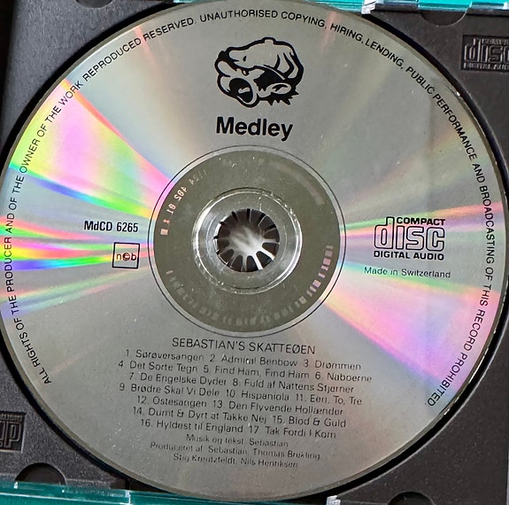 Product image 3 of 3