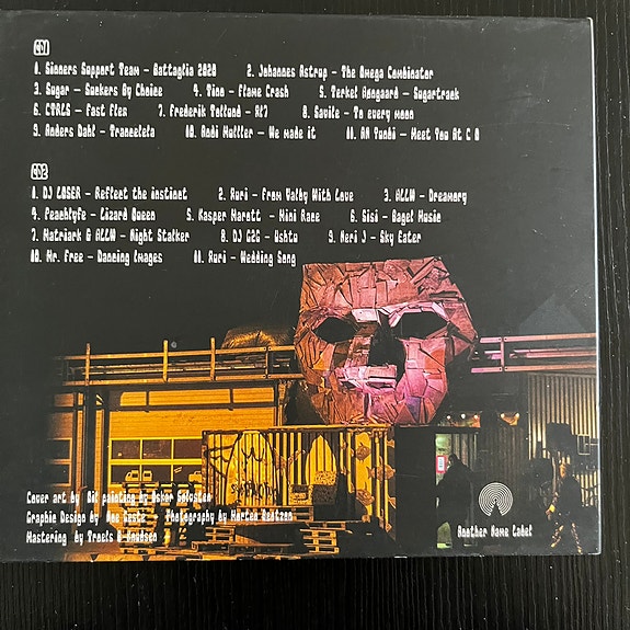 Product image 2 of 2