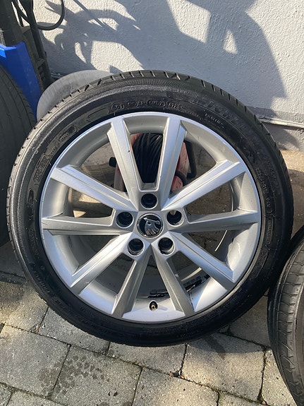 Product image 3 of 9