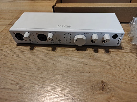 Product image 2 of 5