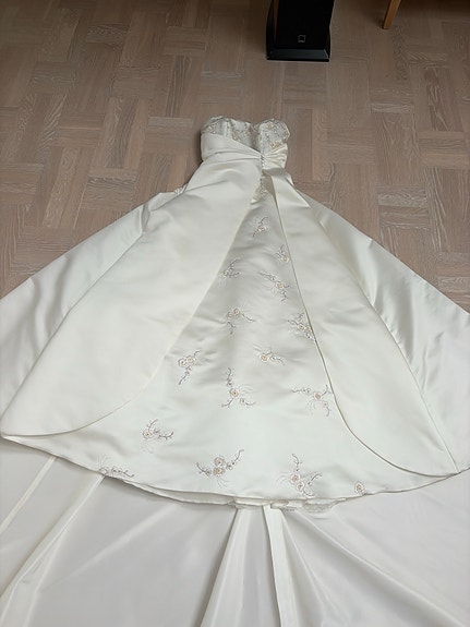 Product image 18 of 20