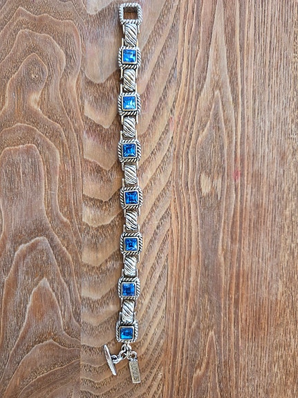 Product image 3 of 11