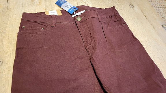 Product image 32 of 58