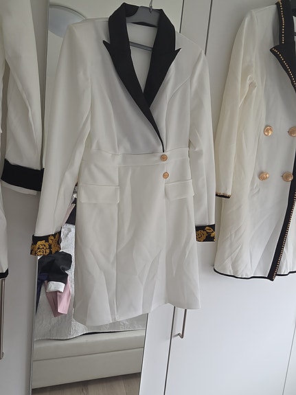 Product image 32 of 35