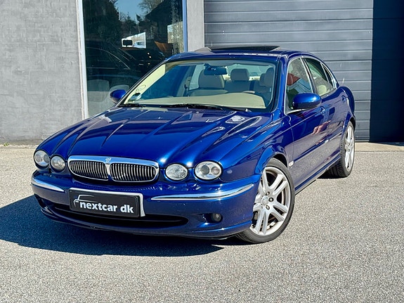 Jaguar X-TYPE